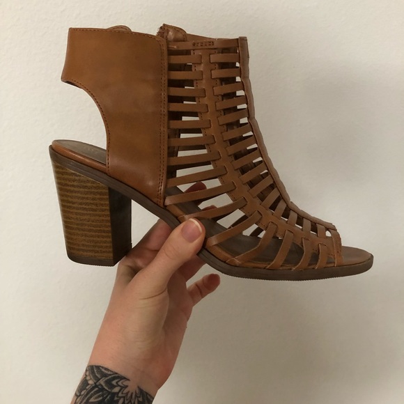 Shoes - Picture 1 of 2